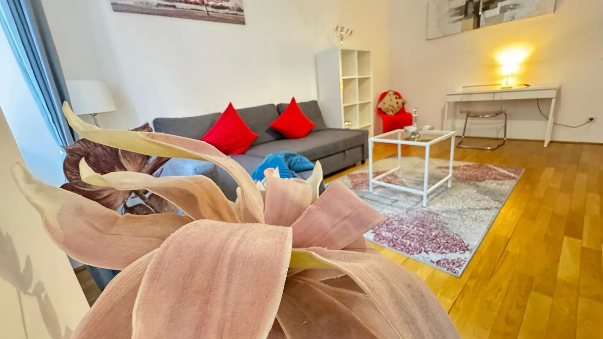Charming Flat & Balcony Near Central Station L Bg5 维也纳