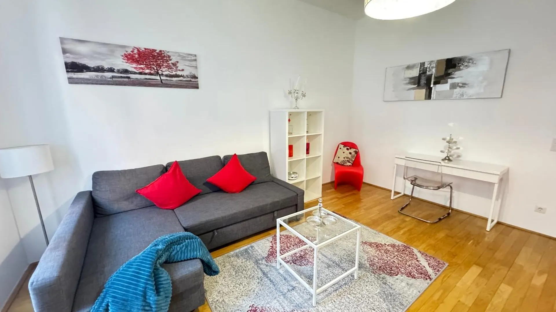 公寓 Charming Flat & Balcony Near Central Station L Bg5 维也纳 奥地利