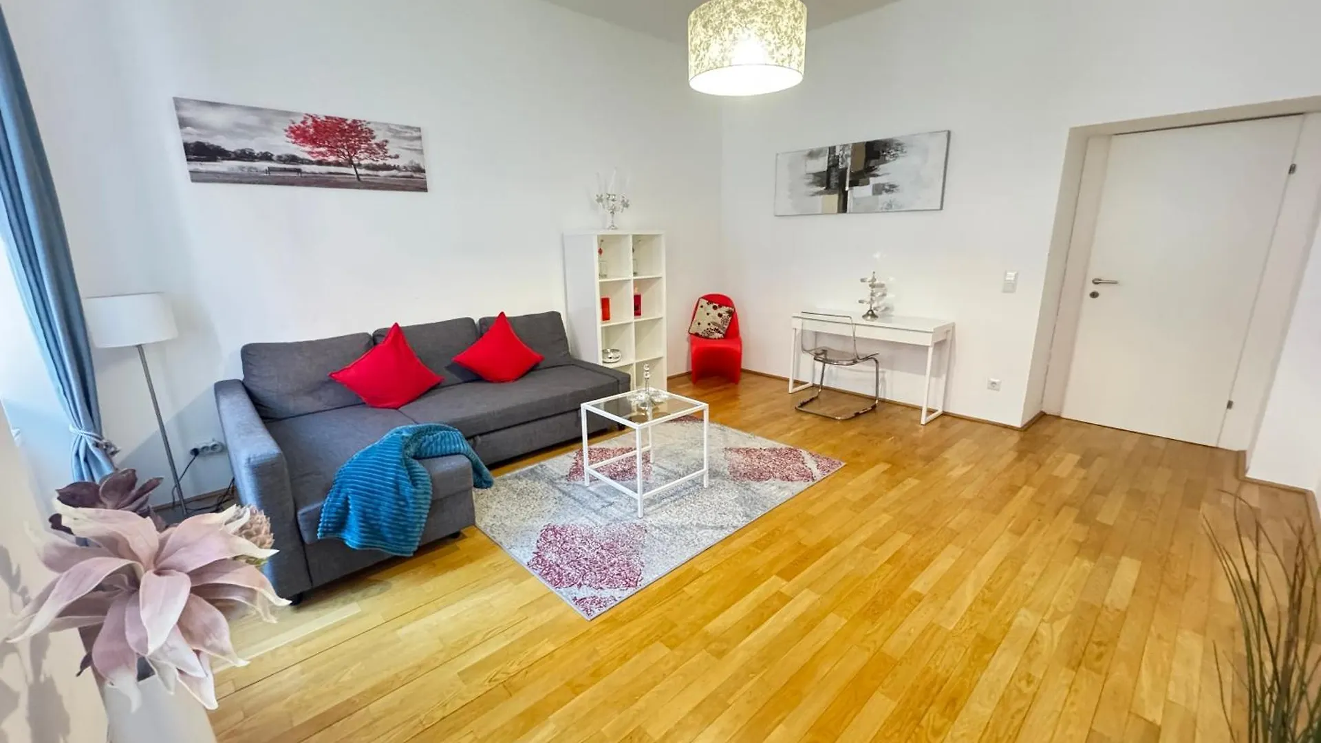 Charming Flat & Balcony Near Central Station L Bg5 维也纳
