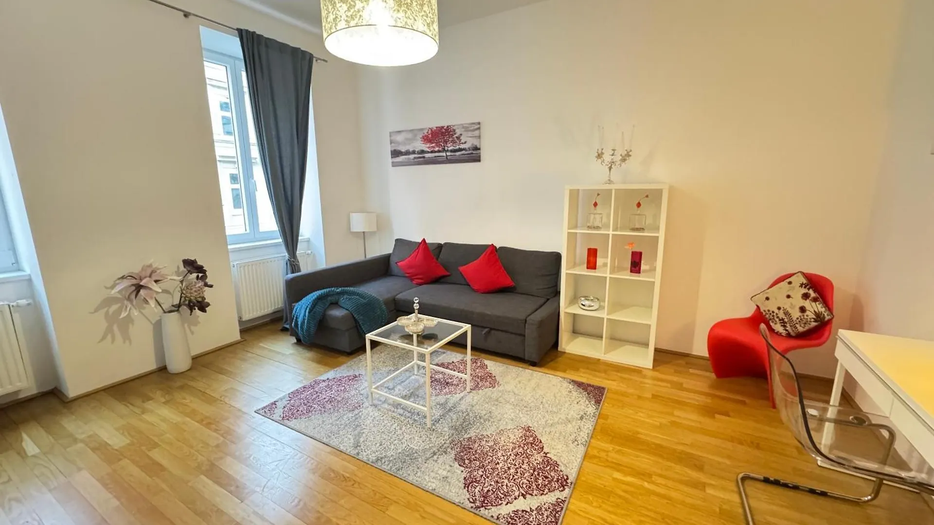 Charming Flat & Balcony Near Central Station L Bg5 维也纳 0*,  奥地利