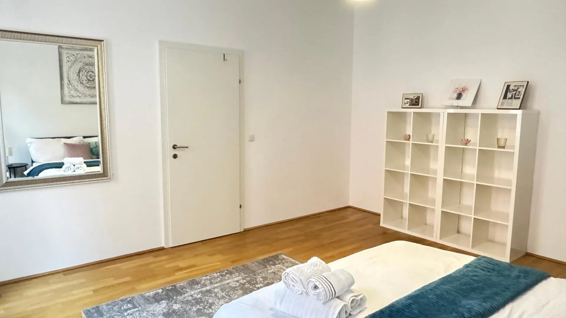 公寓 Charming Flat & Balcony Near Central Station L Bg5 维也纳
